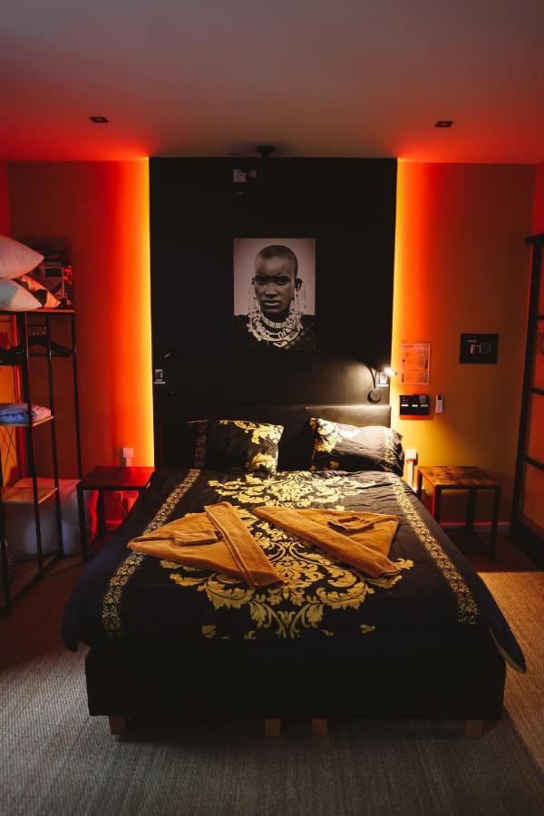 Capsule Premium Balneo & Home Cinema Valenciennes Exterior foto